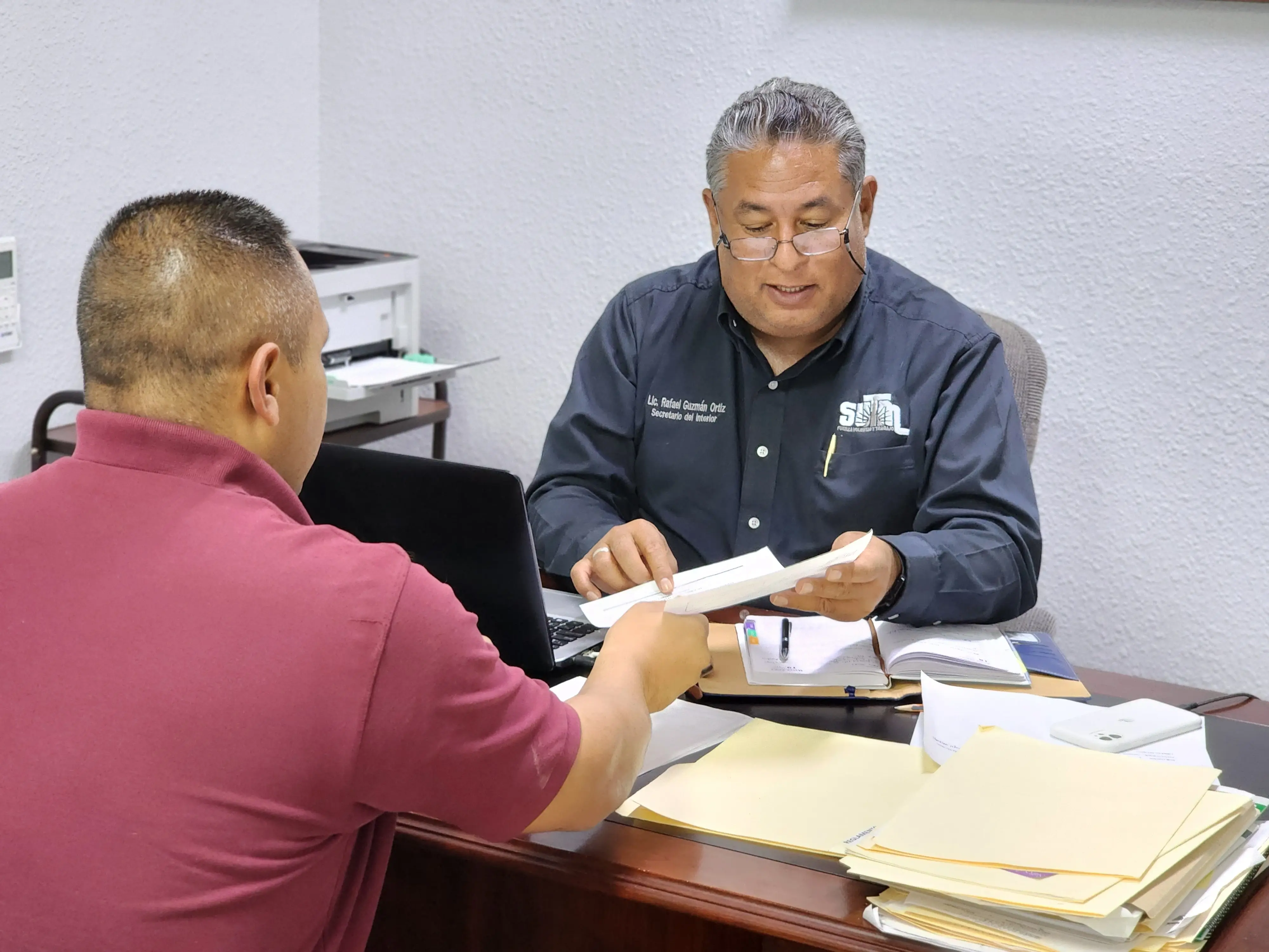 Permisos, CAMBIOS y uniformes.